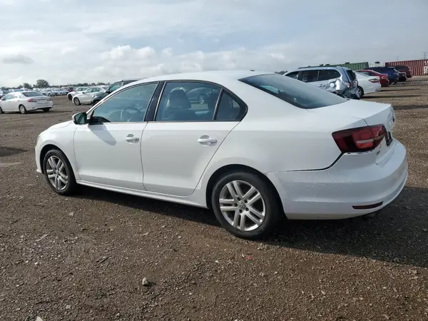 3VW2B7AJ8JM263495 2018 VOLKSWAGEN JETTA - Image 2