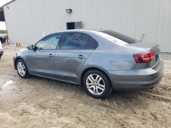 3VW2B7AJ9HM200786 2017 VOLKSWAGEN JETTA - Image 2
