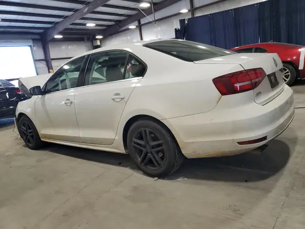 3VW2B7AJ9HM207432 2017 VOLKSWAGEN JETTA - Image 2