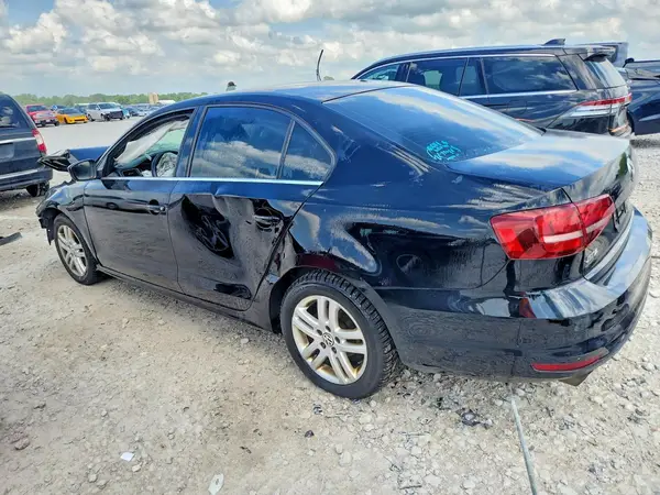 3VW2B7AJ9HM220214 2017 VOLKSWAGEN JETTA - Image 2