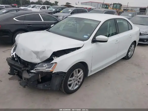 3VW2B7AJ9HM222190 2017 VOLKSWAGEN JETTA - Image 2