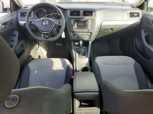 3VW2B7AJ9HM233657 2017 VOLKSWAGEN JETTA - Image 8