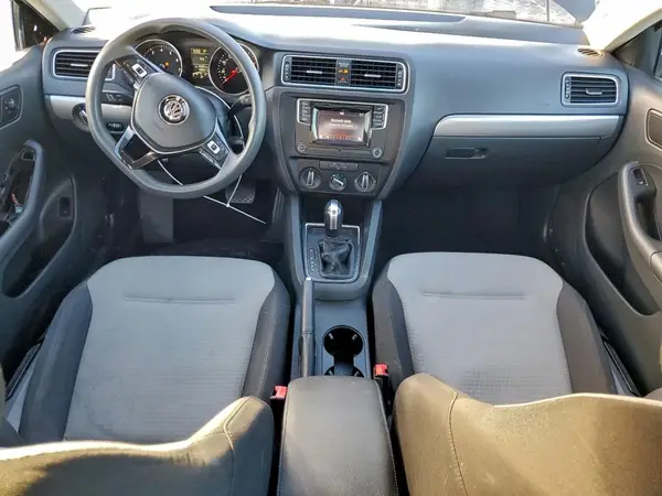 3VW2B7AJ9HM237661 2017 VOLKSWAGEN JETTA - Image 8