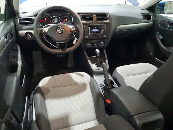 3VW2B7AJ9HM239670 2017 VOLKSWAGEN JETTA - Image 8