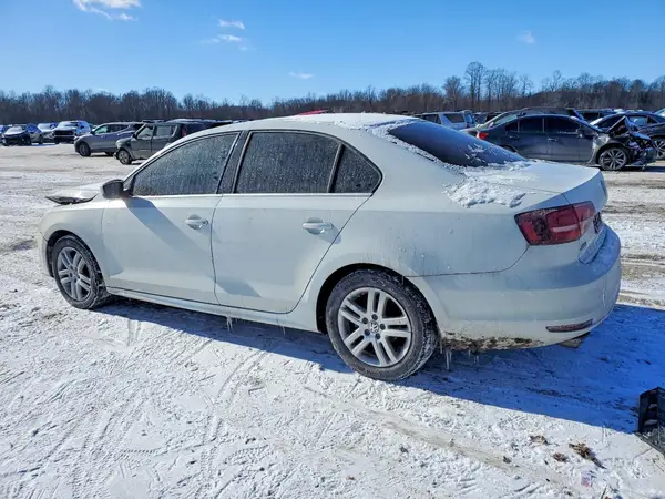 3VW2B7AJ9HM240446 2017 VOLKSWAGEN JETTA - Image 2