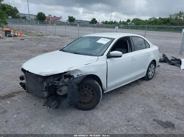 3VW2B7AJ9HM251785 2017 VOLKSWAGEN JETTA - Image 2