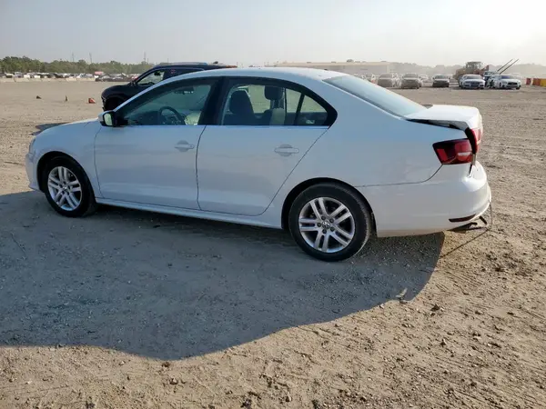 3VW2B7AJ9HM274483 2017 VOLKSWAGEN JETTA - Image 2