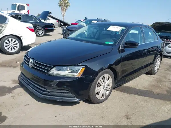 3VW2B7AJ9HM282244 2017 VOLKSWAGEN JETTA - Image 2