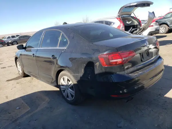 3VW2B7AJ9HM286262 2017 VOLKSWAGEN JETTA - Image 2