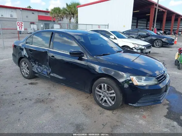 3VW2B7AJ9HM308518 2017 VOLKSWAGEN JETTA - Image 1