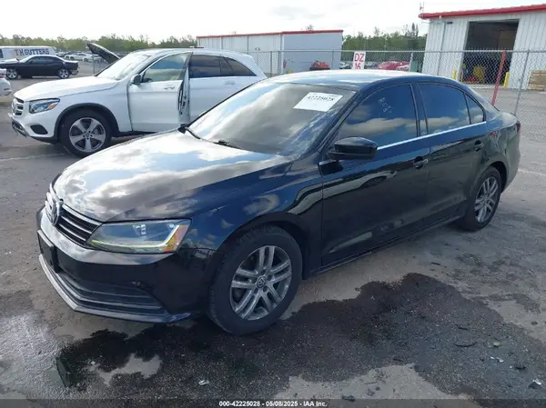 3VW2B7AJ9HM308518 2017 VOLKSWAGEN JETTA - Image 2
