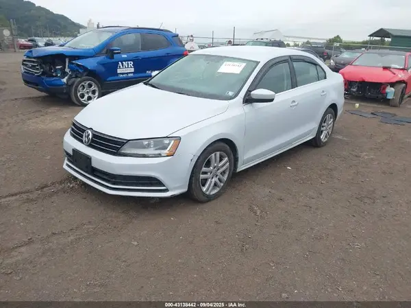 3VW2B7AJ9HM312505 2017 VOLKSWAGEN JETTA - Image 2