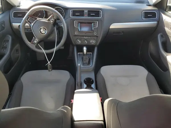 3VW2B7AJ9HM318241 2017 VOLKSWAGEN JETTA - Image 8