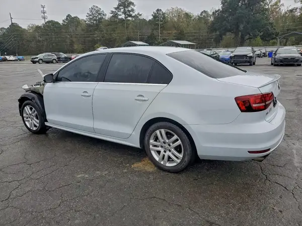 3VW2B7AJ9HM324170 2017 VOLKSWAGEN JETTA - Image 2