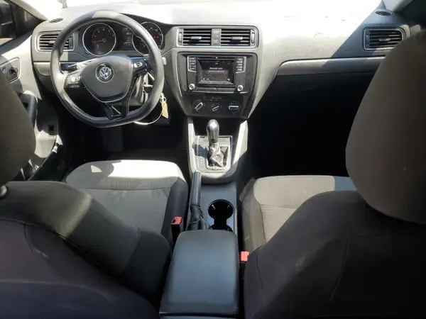 3VW2B7AJ9HM324587 2017 VOLKSWAGEN JETTA - Image 8