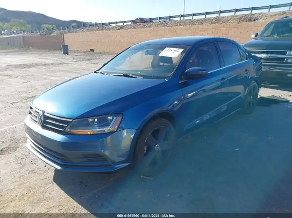 3VW2B7AJ9HM327313 2017 VOLKSWAGEN JETTA - Image 2