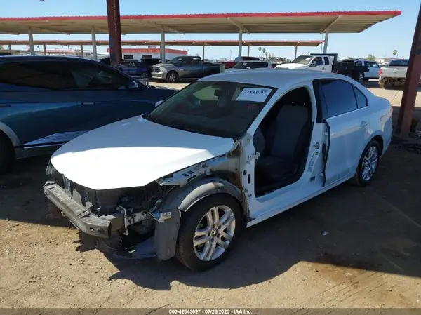 3VW2B7AJ9HM334679 2017 VOLKSWAGEN JETTA - Image 2