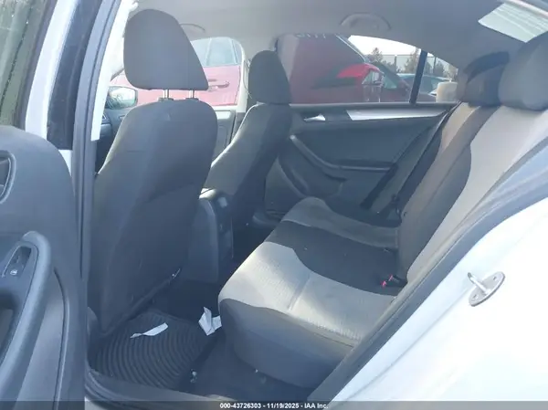 3VW2B7AJ9HM335394 2017 VOLKSWAGEN JETTA - Image 8