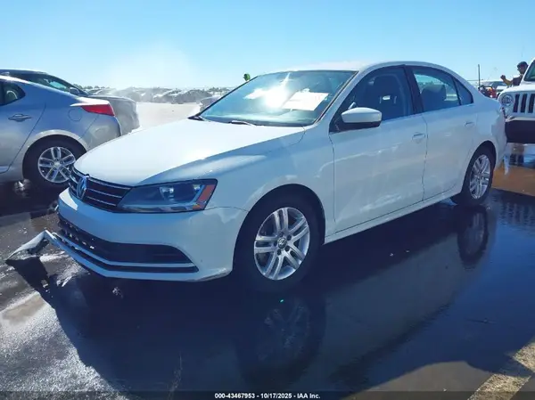 3VW2B7AJ9HM340322 2017 VOLKSWAGEN JETTA - Image 2