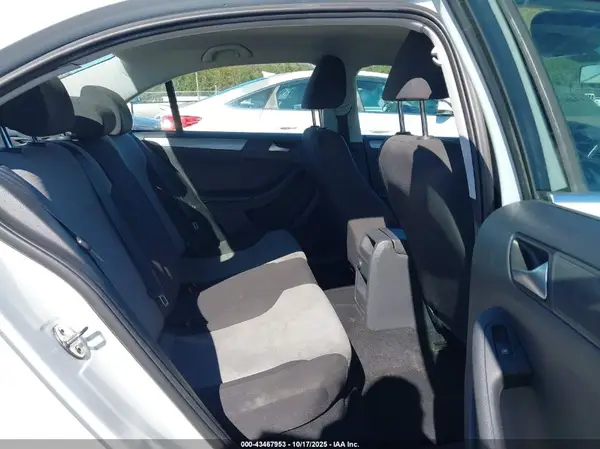 3VW2B7AJ9HM340322 2017 VOLKSWAGEN JETTA - Image 8