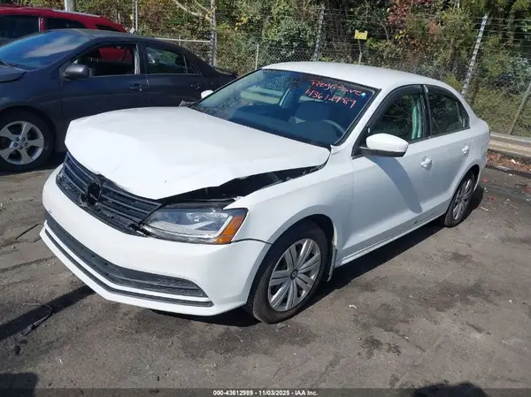 3VW2B7AJ9HM349005 2017 VOLKSWAGEN JETTA - Image 2