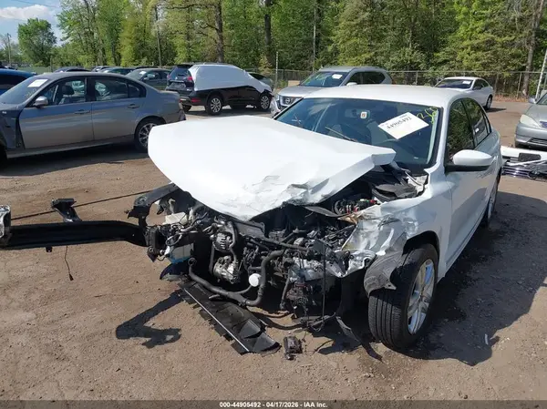 3VW2B7AJ9HM363910 2017 VOLKSWAGEN JETTA - Image 2
