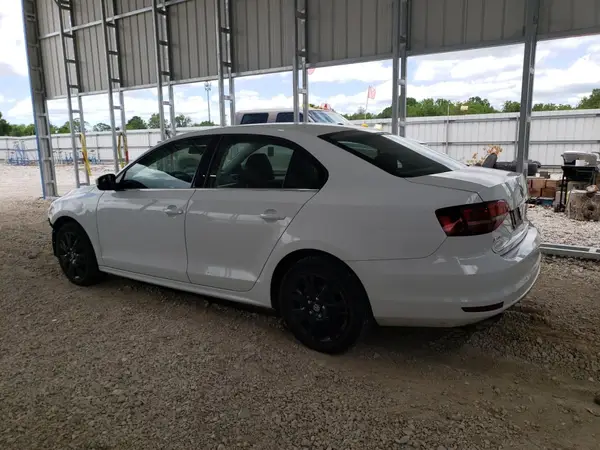 3VW2B7AJ9HM368962 2017 VOLKSWAGEN JETTA - Image 2
