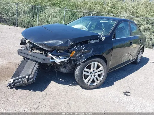 3VW2B7AJ9HM369917 2017 VOLKSWAGEN JETTA - Image 2