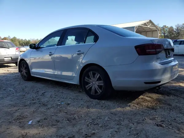 3VW2B7AJ9HM371053 2017 VOLKSWAGEN JETTA - Image 2