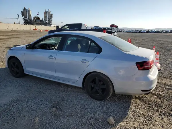 3VW2B7AJ9HM371134 2017 VOLKSWAGEN JETTA - Image 2