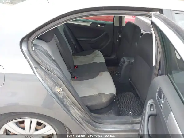 3VW2B7AJ9HM379217 2017 VOLKSWAGEN JETTA - Image 8