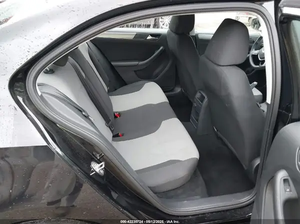 3VW2B7AJ9HM381047 2017 VOLKSWAGEN JETTA - Image 8