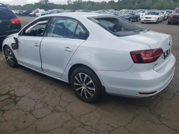 3VW2B7AJ9HM382540 2017 VOLKSWAGEN JETTA - Image 2