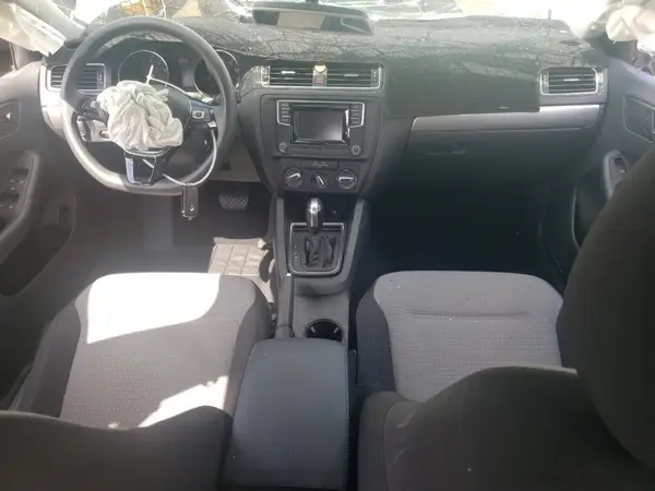 3VW2B7AJ9HM382540 2017 VOLKSWAGEN JETTA - Image 8