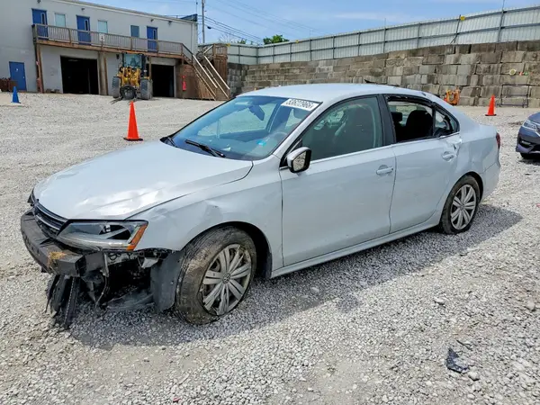 3VW2B7AJ9HM388192 2017 VOLKSWAGEN JETTA - Image 1