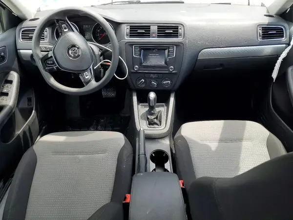 3VW2B7AJ9HM388192 2017 VOLKSWAGEN JETTA - Image 8