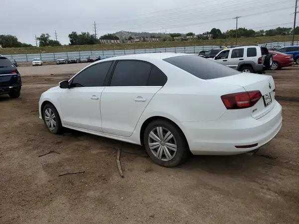 3VW2B7AJ9HM393246 2017 VOLKSWAGEN JETTA - Image 2