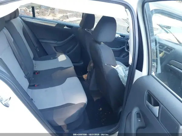3VW2B7AJ9HM396924 2017 VOLKSWAGEN JETTA - Image 8