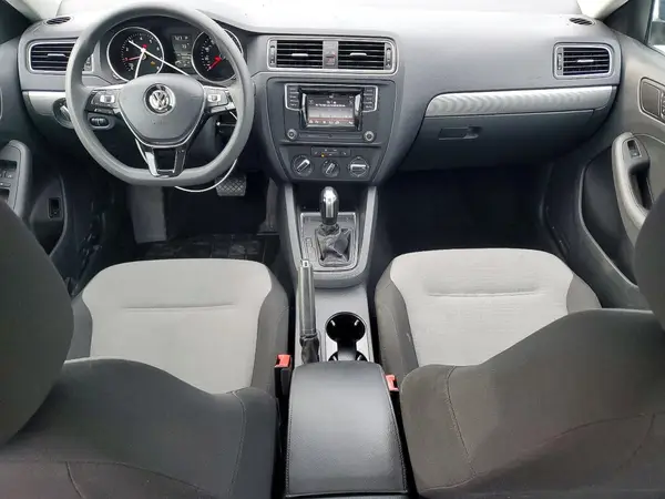 3VW2B7AJ9HM404018 2017 VOLKSWAGEN JETTA - Image 8