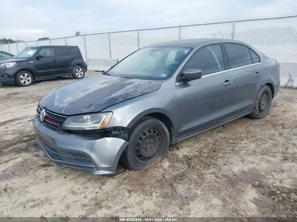 3VW2B7AJ9HM407629 2017 VOLKSWAGEN JETTA - Image 2