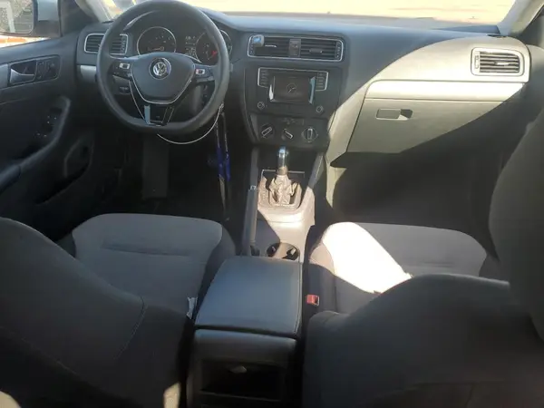 3VW2B7AJ9HM411129 2017 VOLKSWAGEN JETTA - Image 8