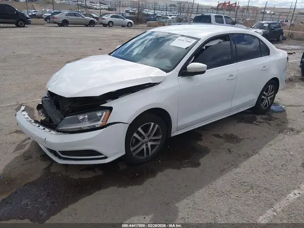 3VW2B7AJ9HM416055 2017 VOLKSWAGEN JETTA - Image 2