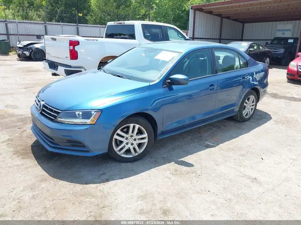 3VW2B7AJ9JM211261 2018 VOLKSWAGEN JETTA - Image 2