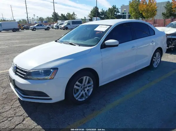 3VW2B7AJ9JM214127 2018 VOLKSWAGEN JETTA - Image 2