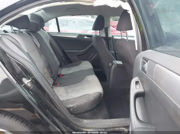 3VW2B7AJ9JM223264 2018 VOLKSWAGEN JETTA - Image 8
