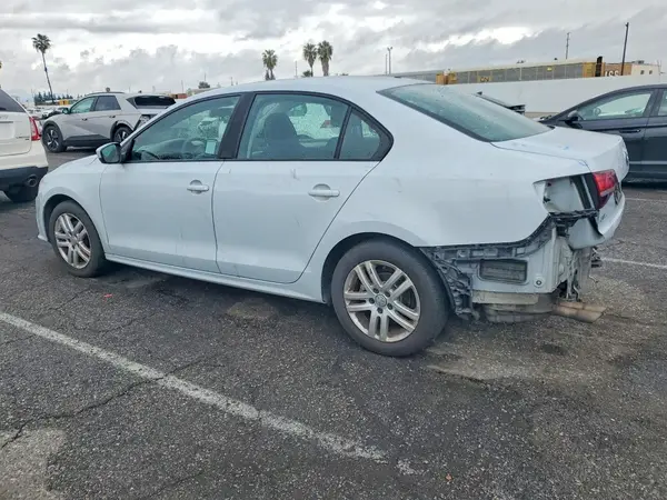 3VW2B7AJ9JM239710 2018 VOLKSWAGEN JETTA - Image 2