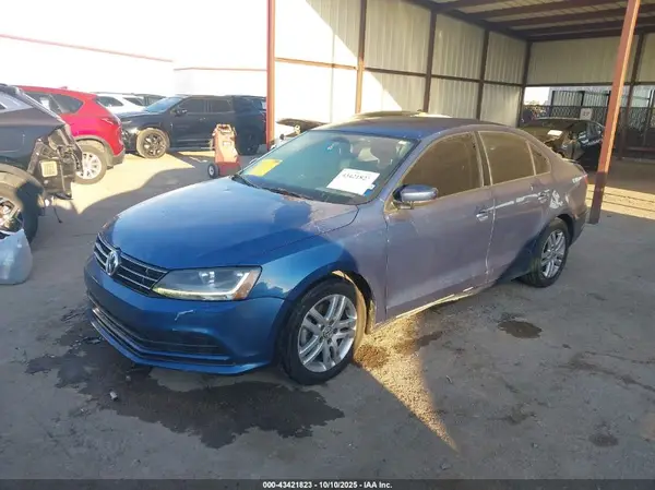 3VW2B7AJ9JM239822 2018 VOLKSWAGEN JETTA - Image 2