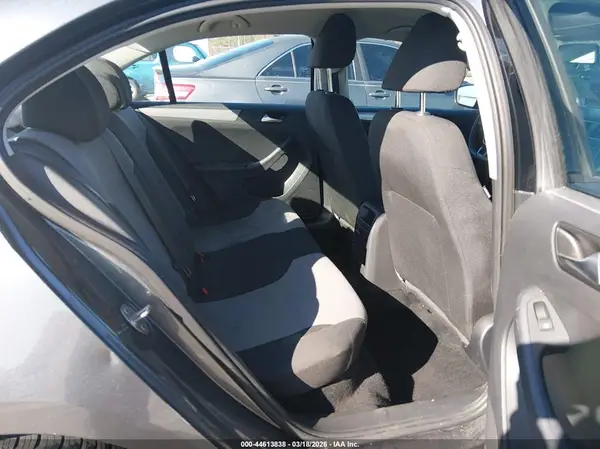 3VW2B7AJ9JM242218 2018 VOLKSWAGEN JETTA - Image 8