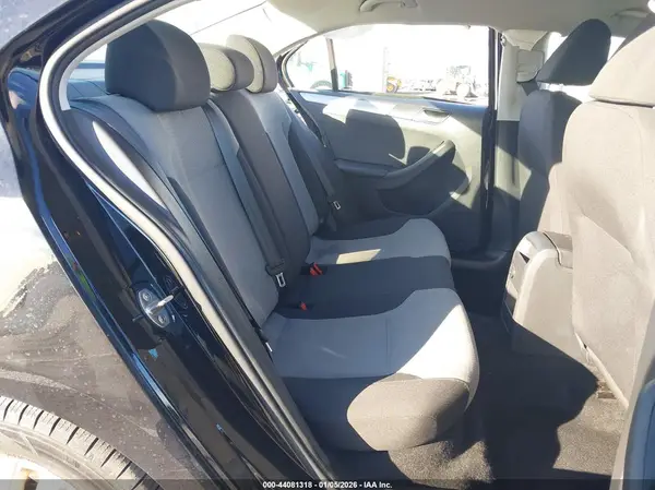 3VW2B7AJ9JM247418 2018 VOLKSWAGEN JETTA - Image 8