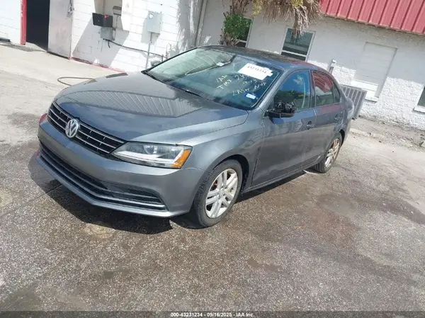 3VW2B7AJ9JM247676 2018 VOLKSWAGEN JETTA - Image 2